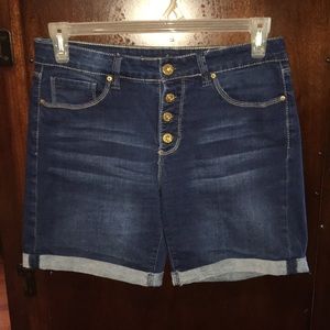 Women’s blue jean shorts, Signature Studios